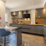 Lägenhet Three-bedroom In
