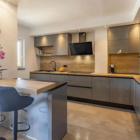 Apartman Three-bedroom In