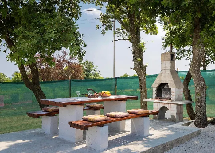 Three-bedroom In Appartement Barban