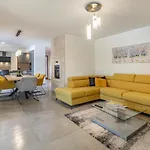 Apartman Three-bedroom In *