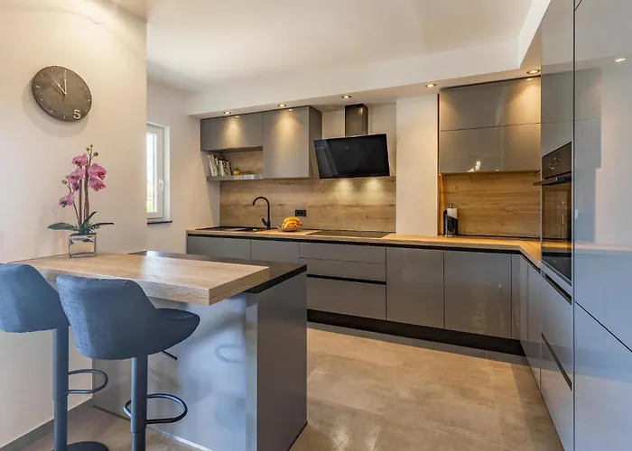 Apartament Three-bedroom In